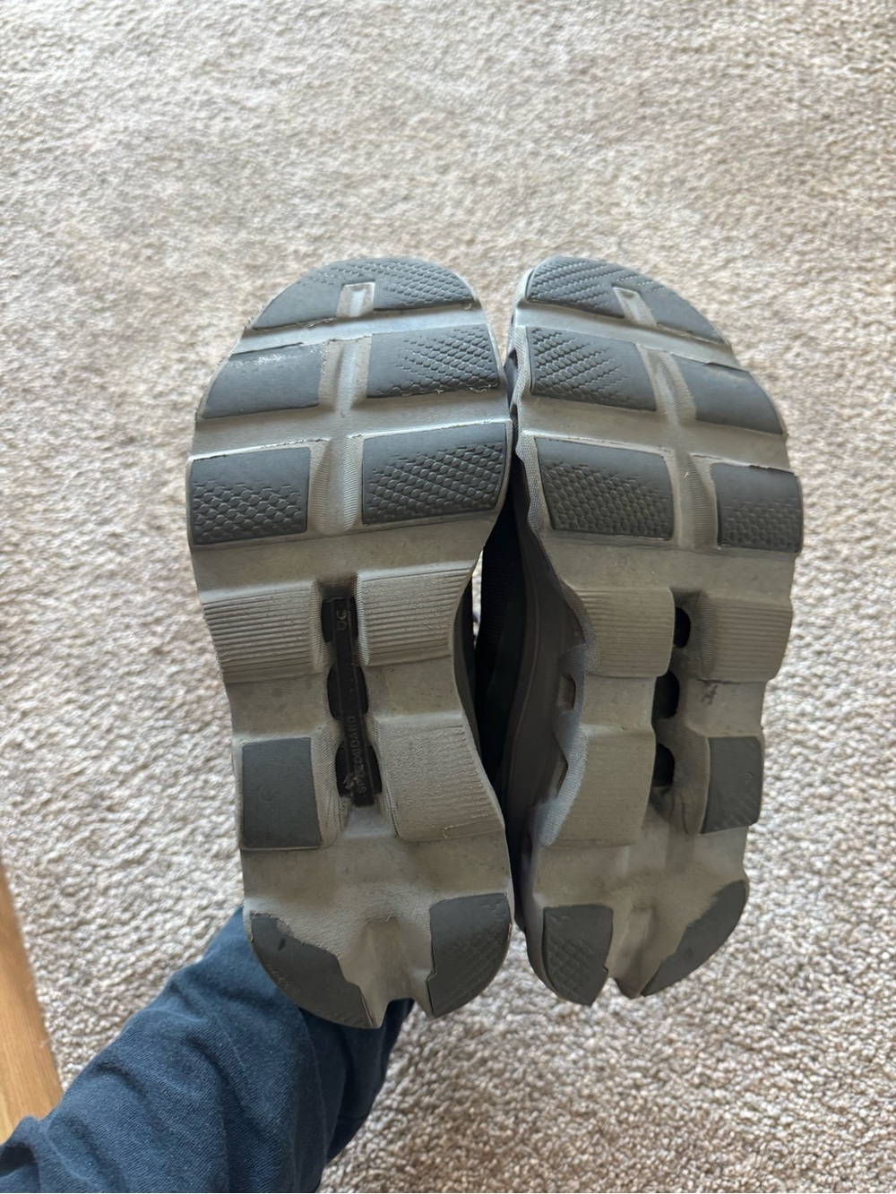 On Running Women's Black and Gray Cloudmonster shoes - Picture 5 of 7
